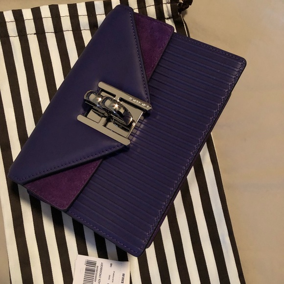 Henri Bendel Plaza Crossbody - Picture 2 of 2